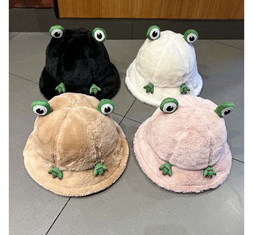 Bucket Hat Frog Chenille