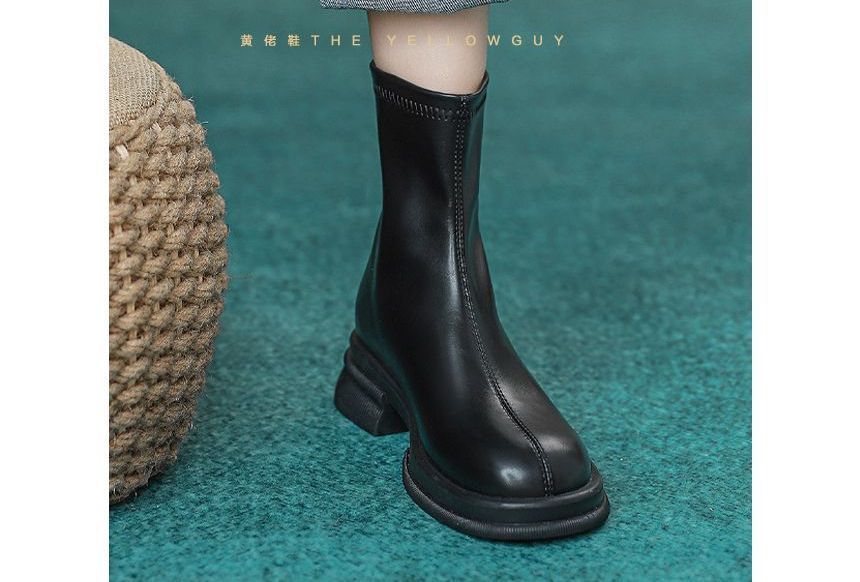 Boots Platform Short