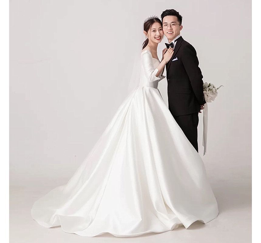 Wedding 3/4-Sleeve Pleated A-Line Gown Square Neck Plain