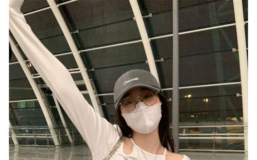 Top Long-Sleeve Slim-Fit Cold-Shoulder Print