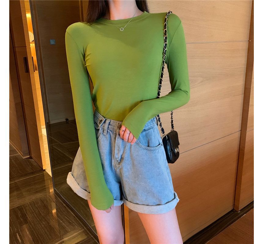 Neck Round Long-Sleeve Tee Plain