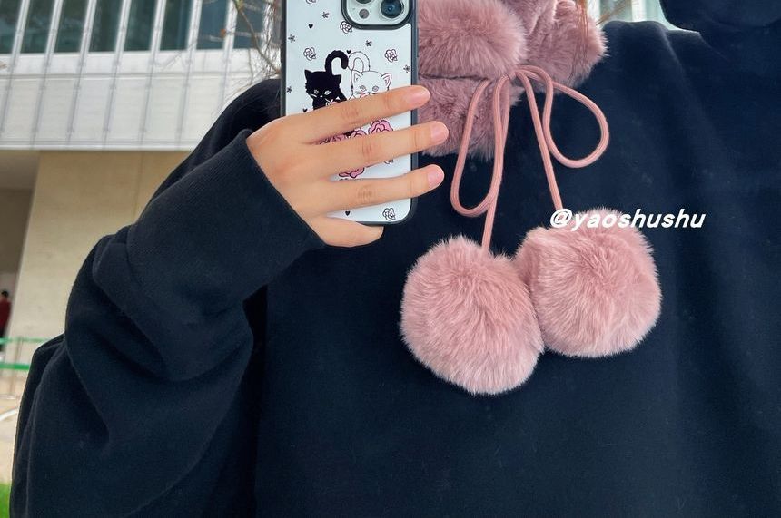 Beret Houndstooth Panel