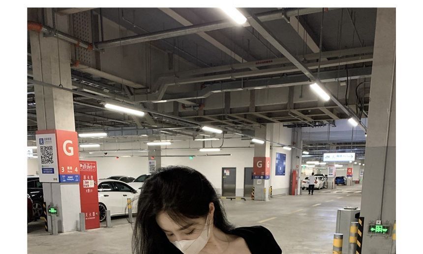 Square Plain T-Shirt Short-Sleeve Neck