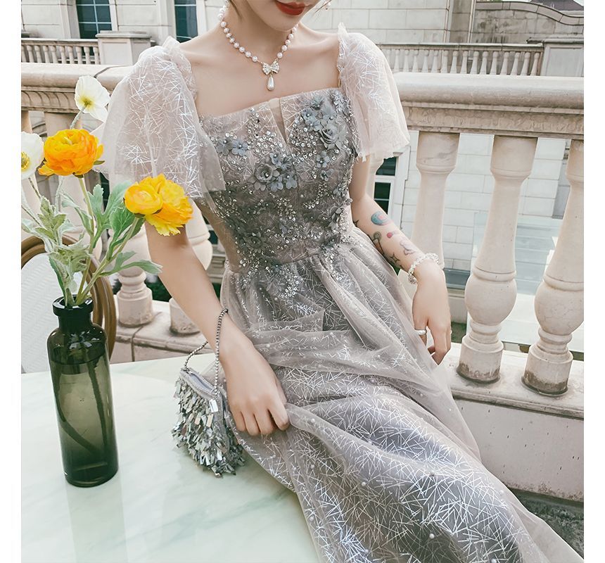 Short-Sleeve Cocktail Flower Dress / Accent Evening A-Line Gown