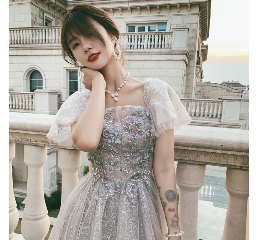 Short-Sleeve Cocktail Flower Dress / Accent Evening A-Line Gown