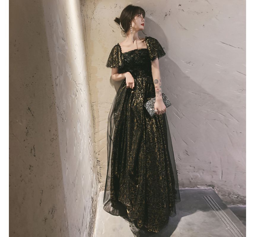 Short-Sleeve Cocktail Flower Dress / Accent Evening A-Line Gown