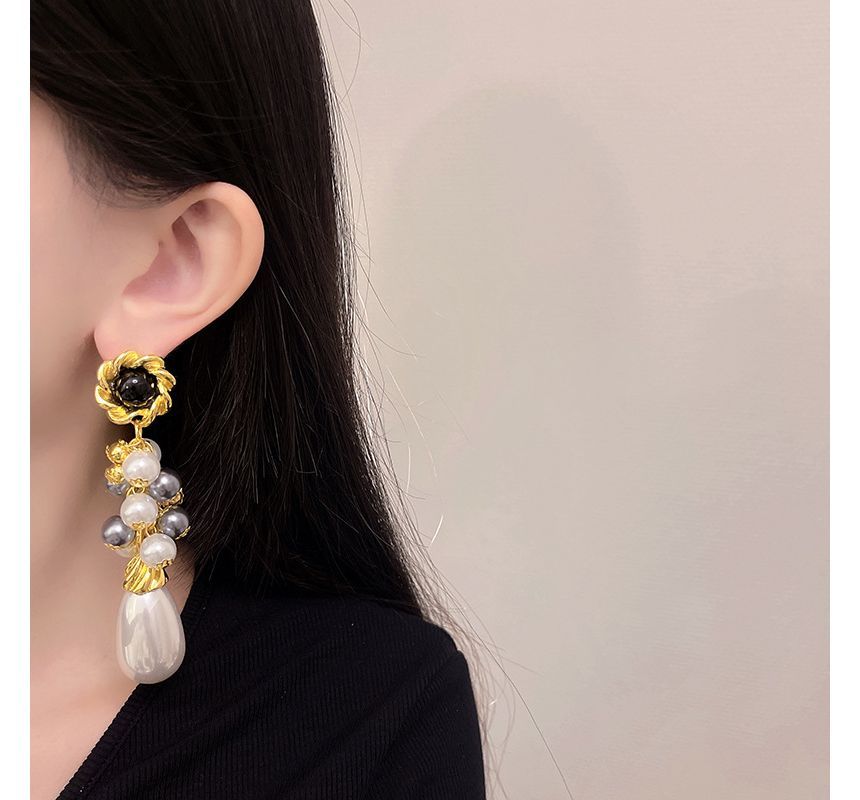 Faux Earring Pearl Drop