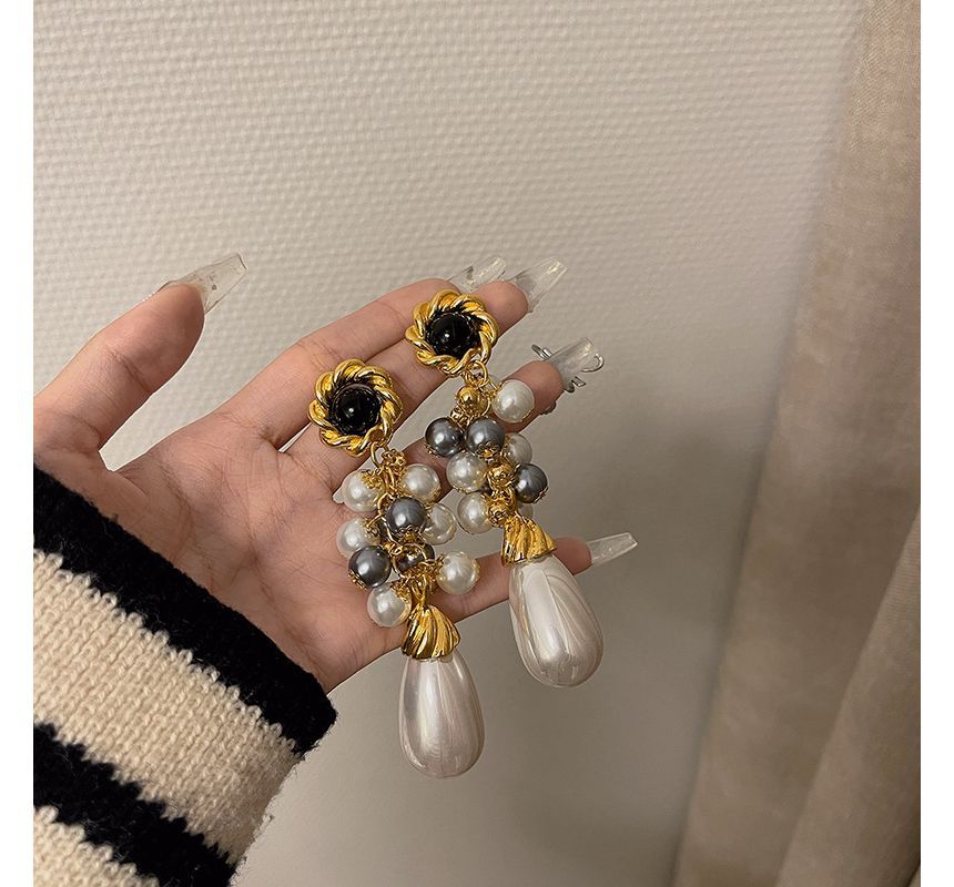 Faux Earring Pearl Drop