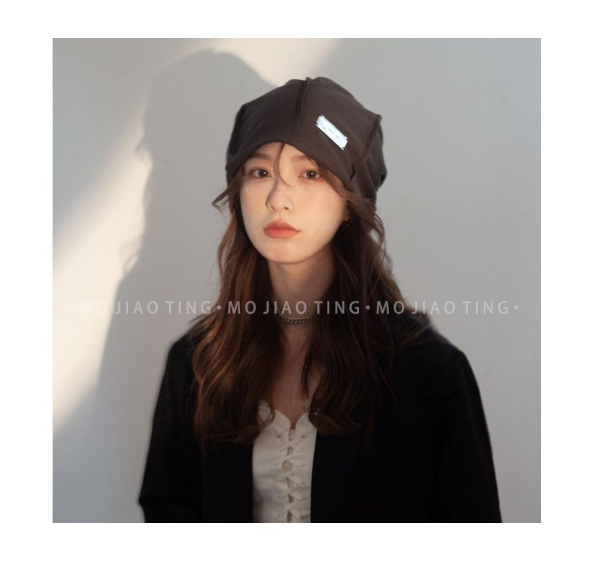 Beanie Buckled Metal