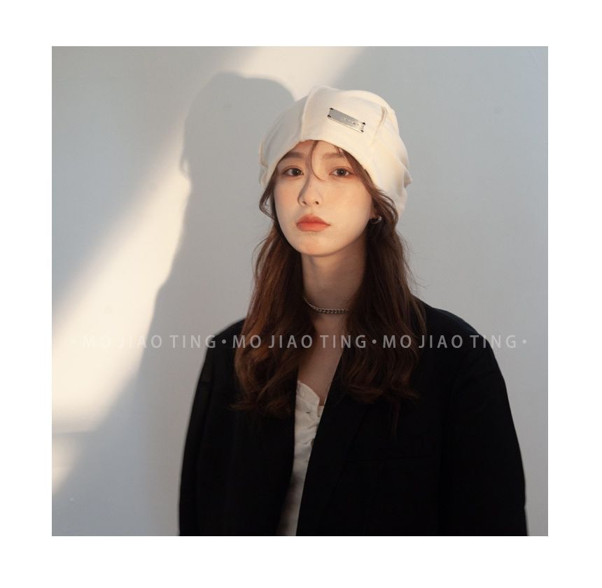 Beanie Buckled Metal