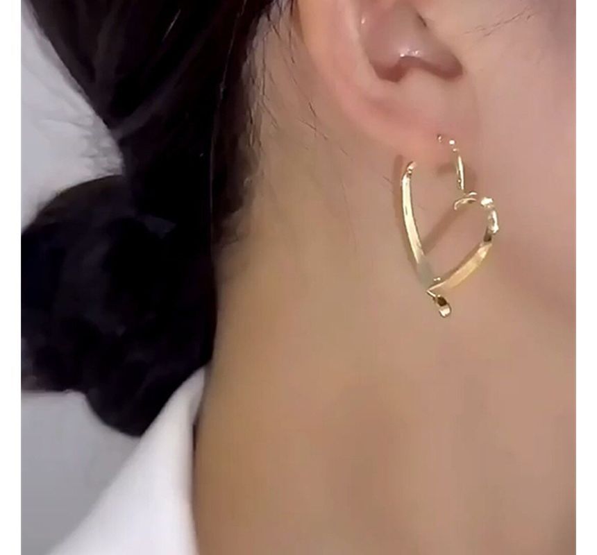 Alloy Through Earring Heart