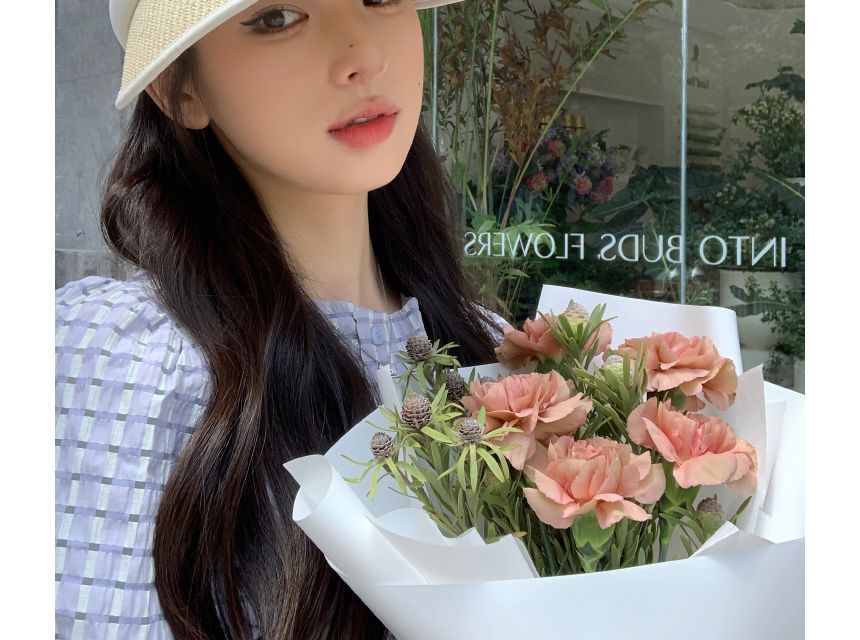 Trim Straw Sun Visor Contrast