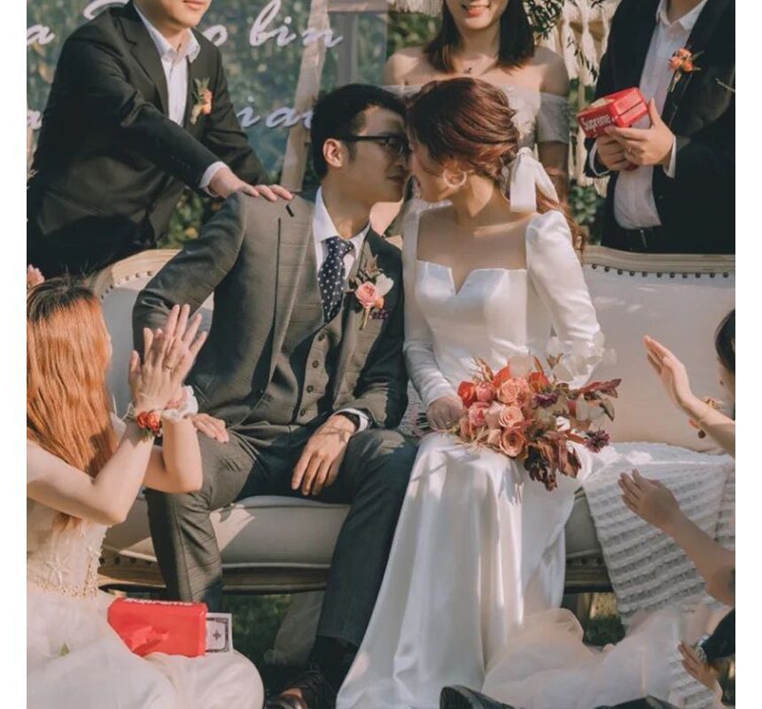 Wedding Long-Sleeve Plain A-Line Square Neck Gown