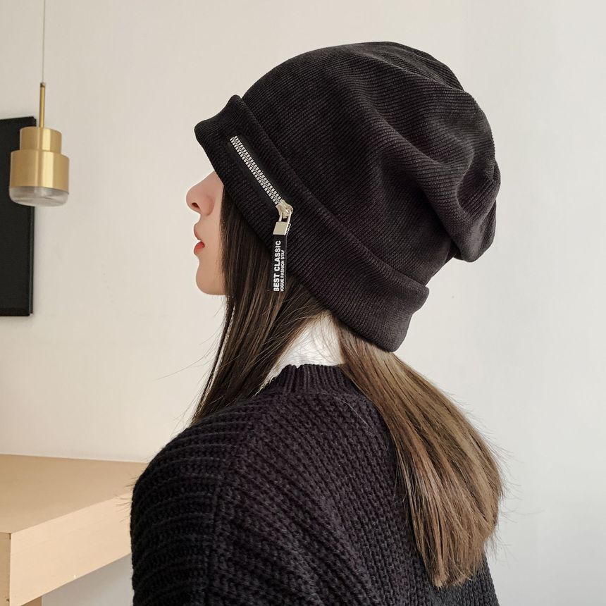 Detail Beanie Ribbed Zip