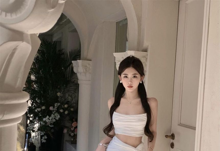 Plain A-Line + Camisole Crop Slit Skirt Waist Top High Twist Set: Ruched High-Low