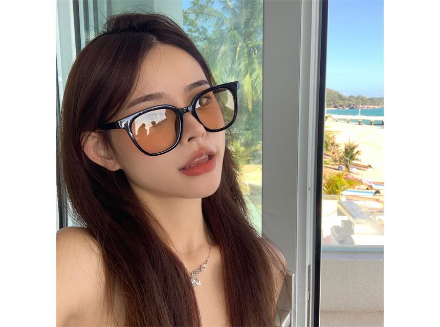 Vintage Sunglasses Square