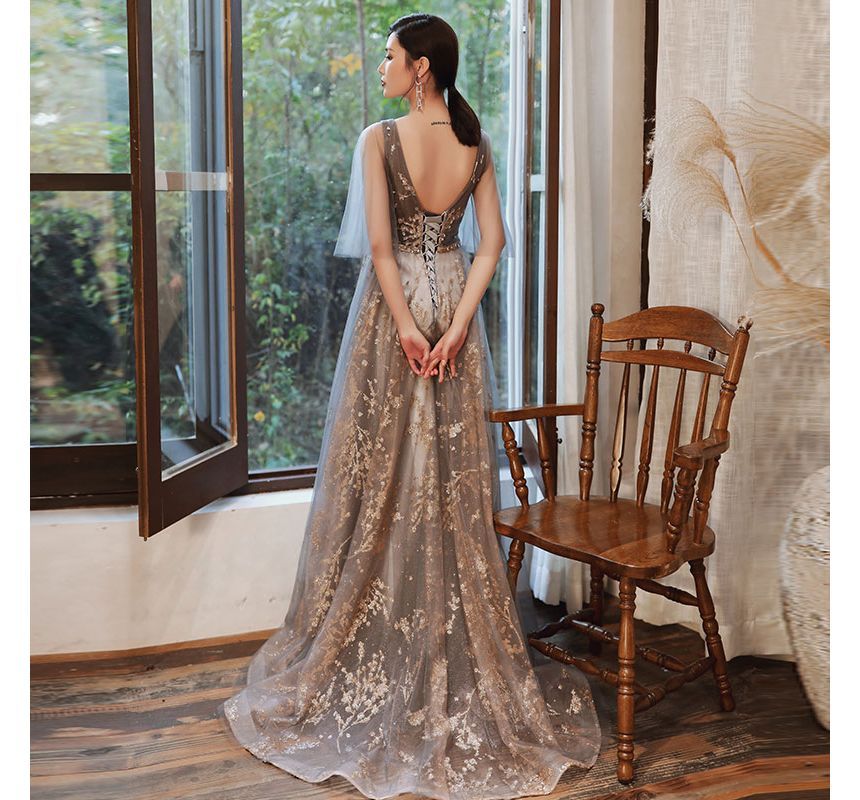 Sleeveless A-Line Gown Evening Mesh V-Neck