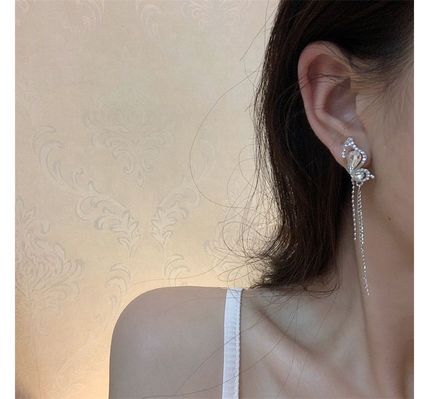 Dangle Asymmetrical Earring Alloy Butterfly