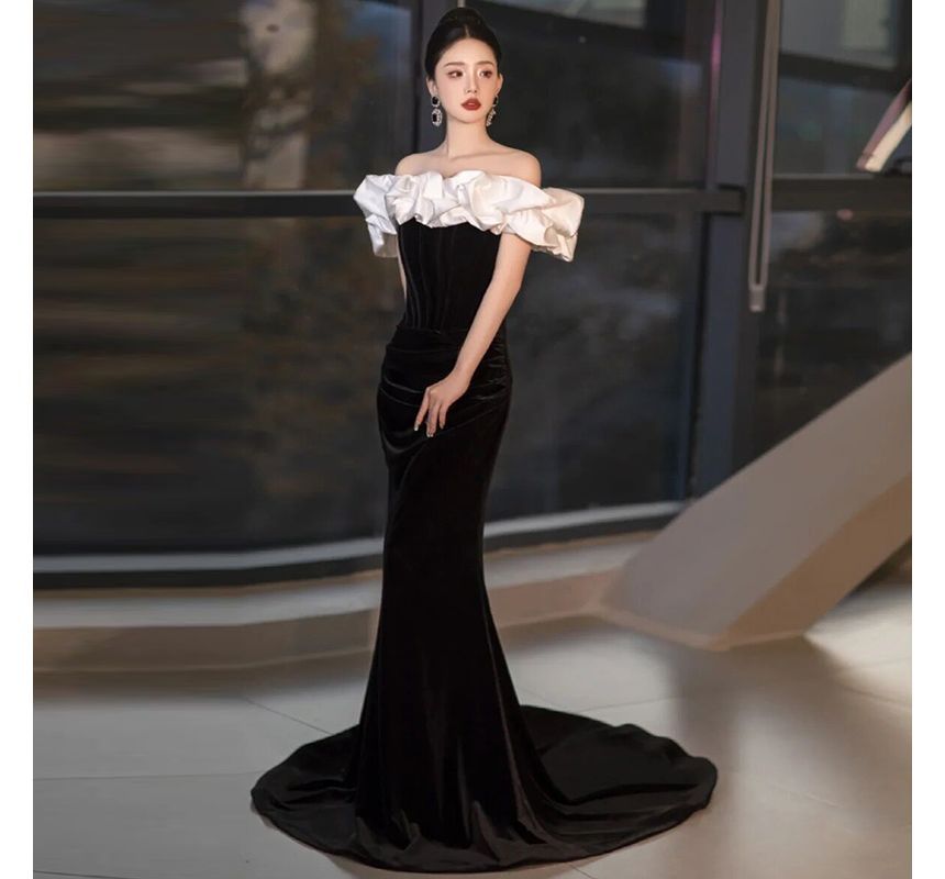 Gown two-Tone Ruffled Mermaid Velvet Off-Shoulder Evening
