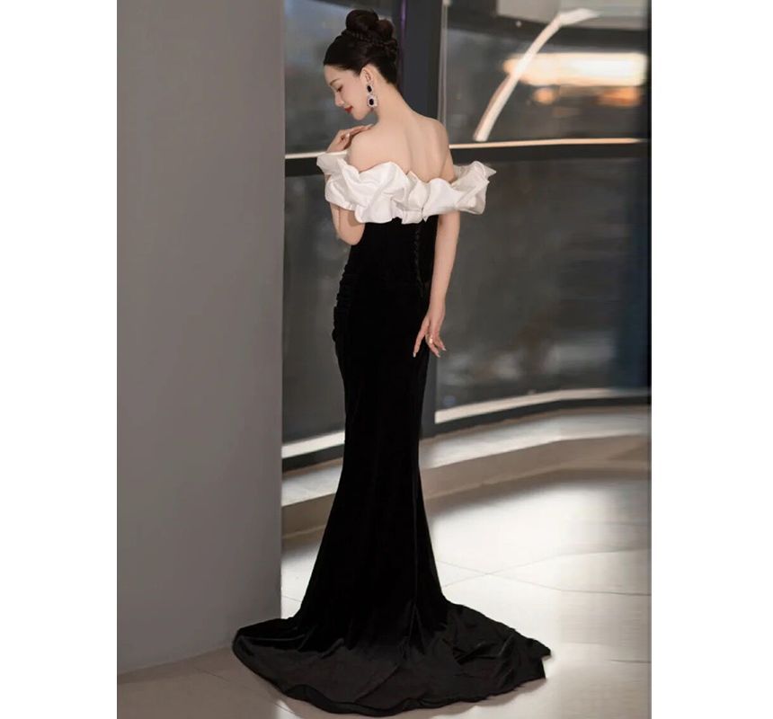 Gown two-Tone Ruffled Mermaid Velvet Off-Shoulder Evening