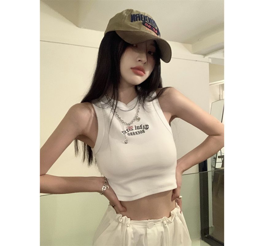 Neck Letter Tank Embroidered Crew Crop Top