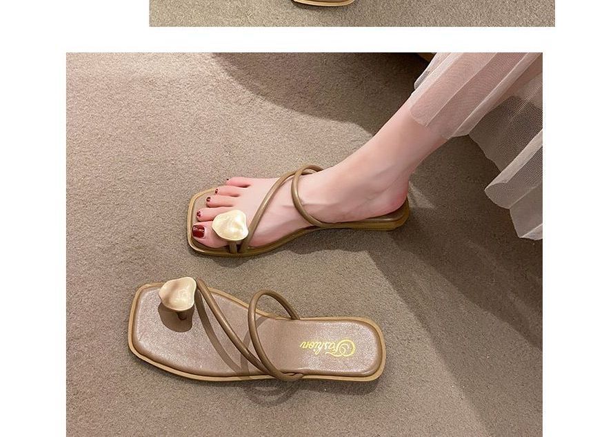 Loop Toe Slide Sandals