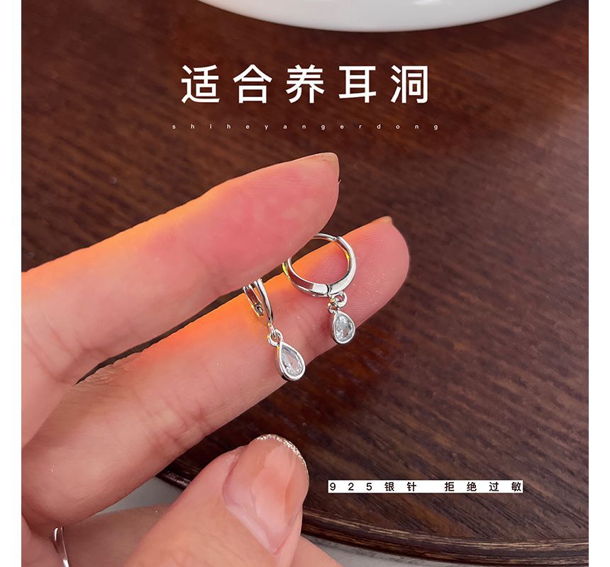 Droplet Rhinestone Silver Dangle Earring Sterling