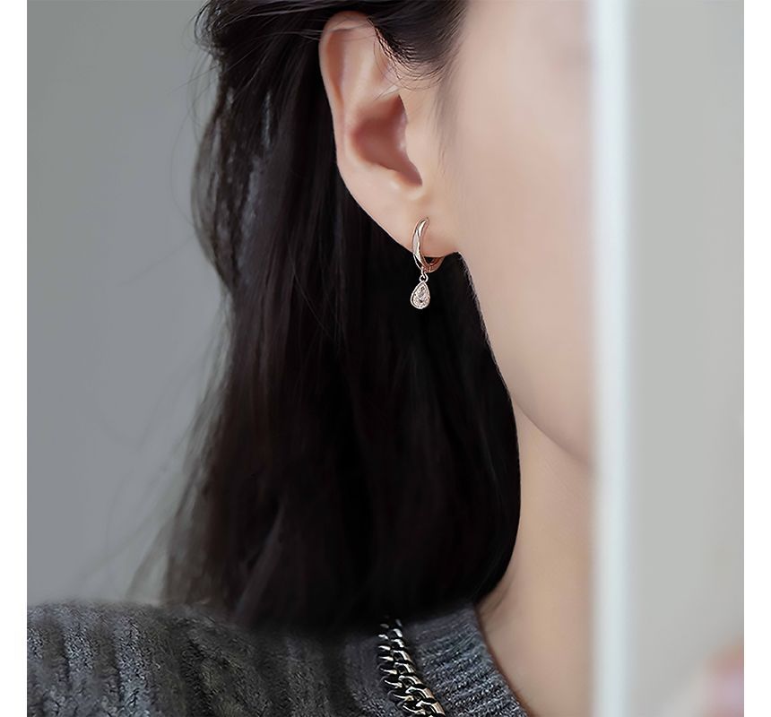 Droplet Rhinestone Silver Dangle Earring Sterling