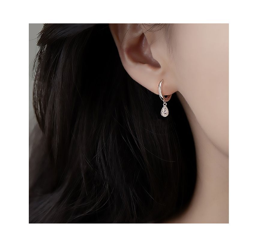 Droplet Rhinestone Silver Dangle Earring Sterling