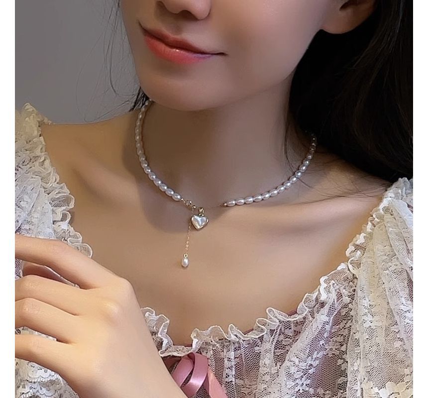 Heart Pearl Faux Shell Choker Pendant