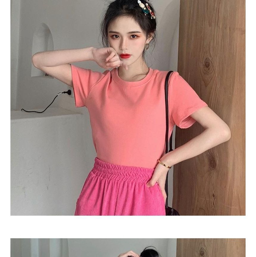 Plain Neck Short-Sleeve Round Tee