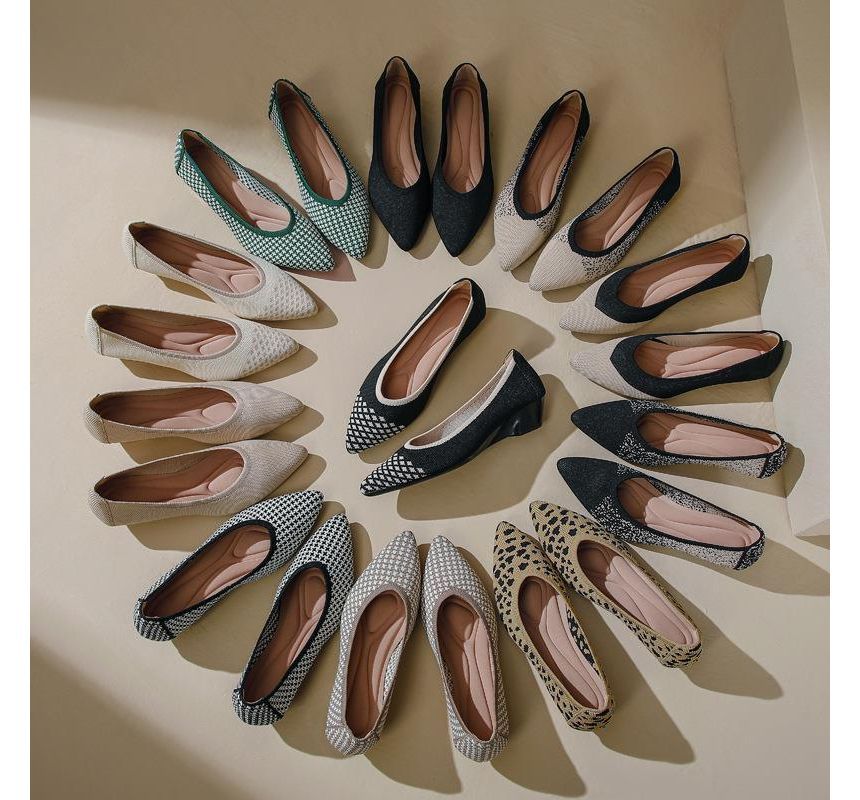 Wedge Pointed Pumps