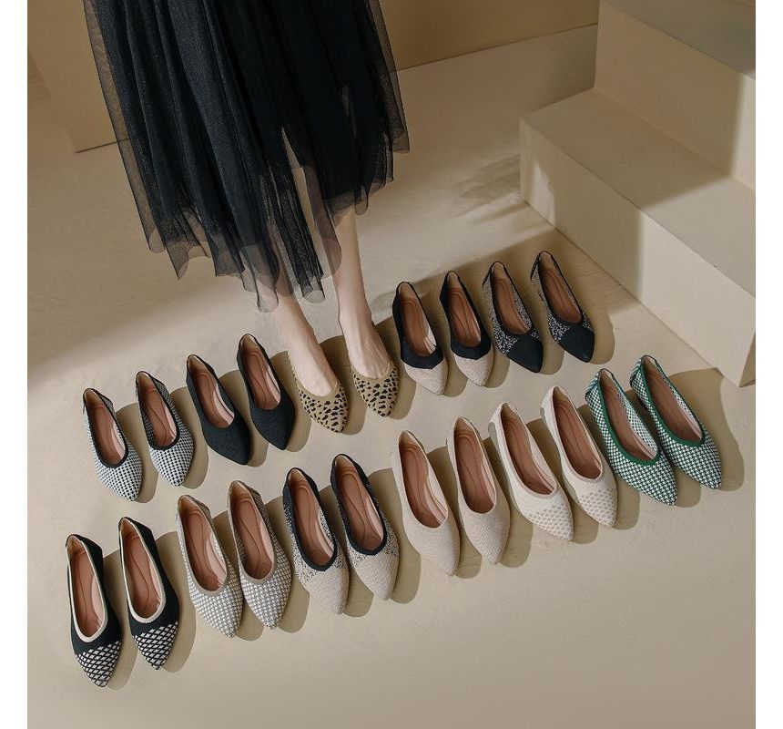 Wedge Pointed Pumps