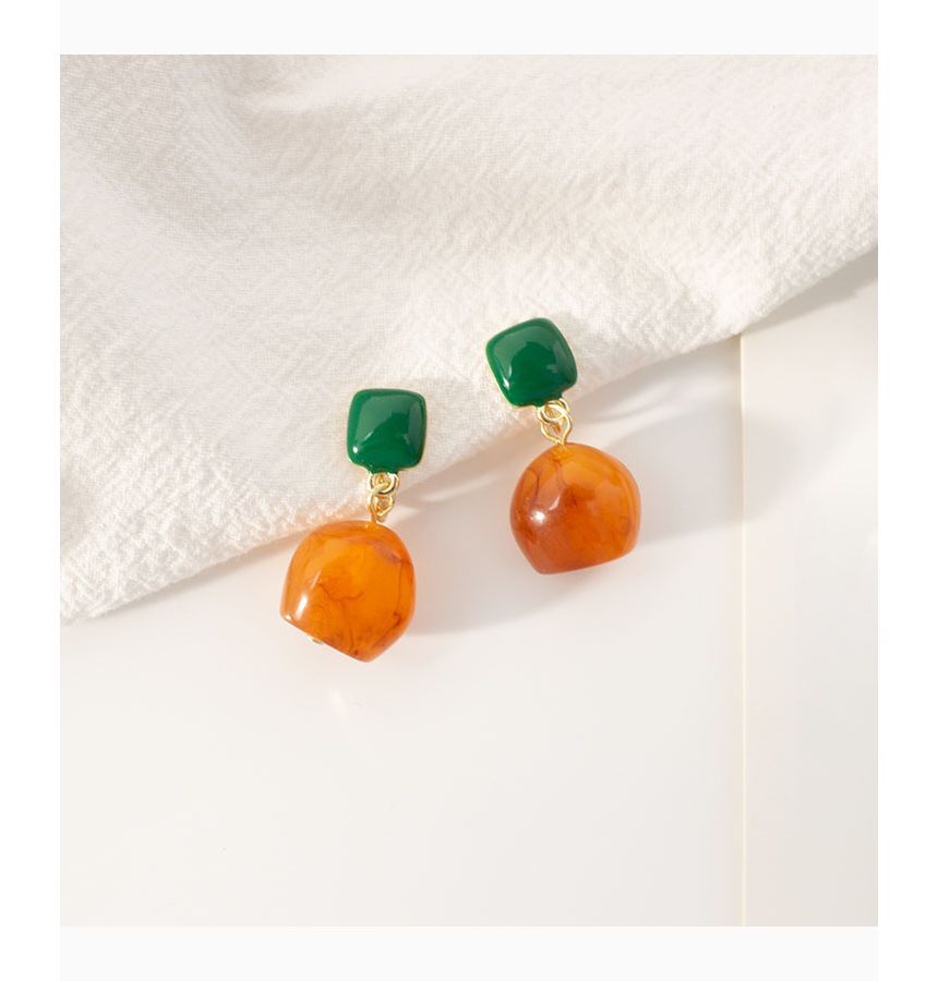 Earring Drop On Geometric Clip /