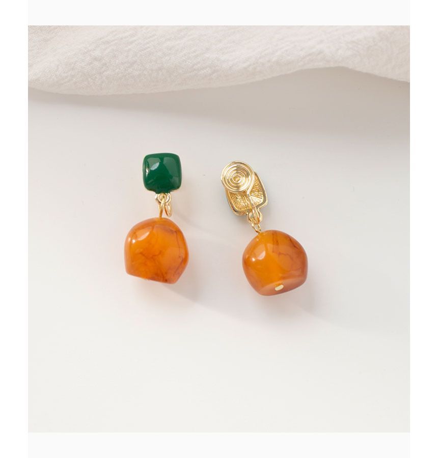 Earring Drop On Geometric Clip /