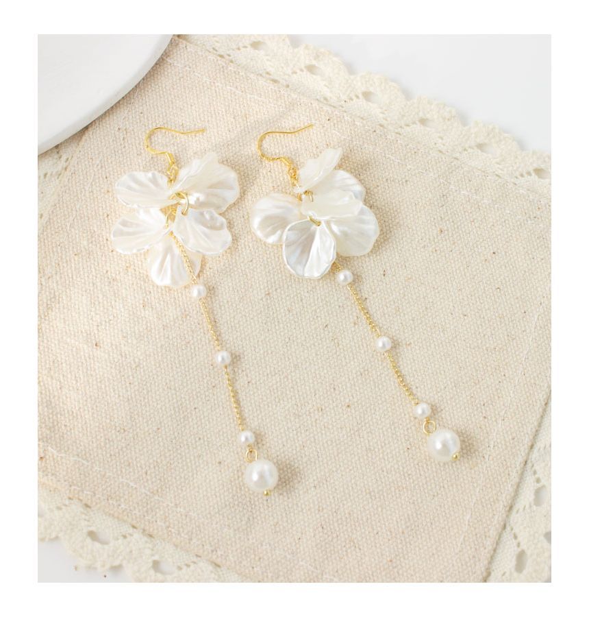 Drop / Petal Earring Clip Pearl Faux On
