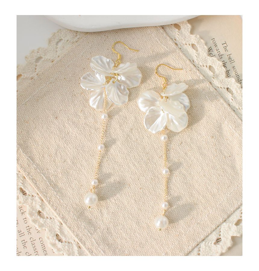Drop / Petal Earring Clip Pearl Faux On