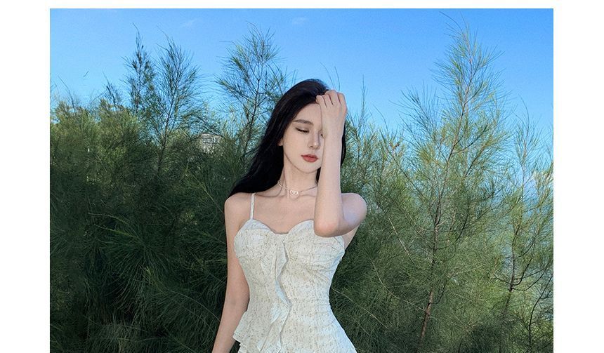 Maxi Trim A-Line Strap Floral Dress Ruffle Spaghetti