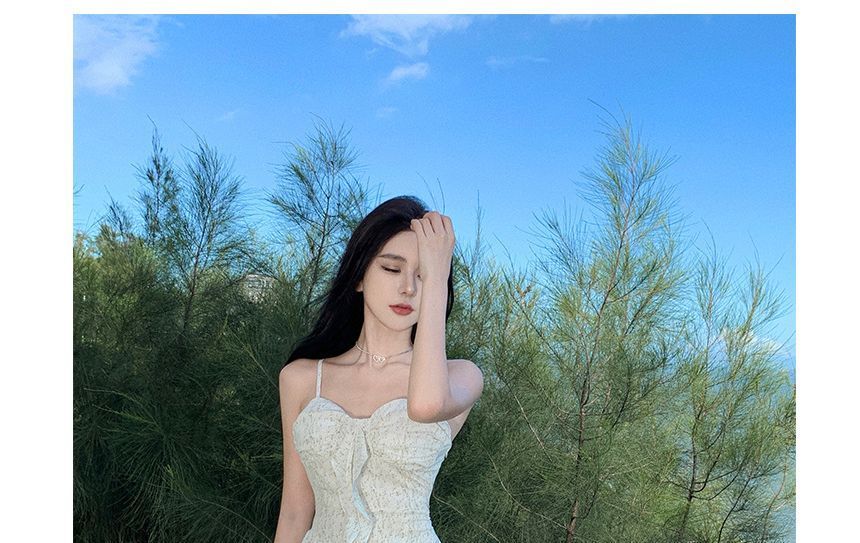 Maxi Trim A-Line Strap Floral Dress Ruffle Spaghetti