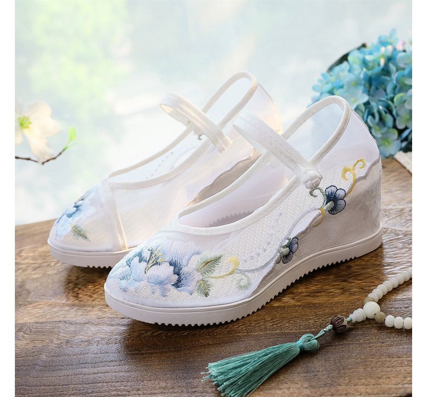 Embroidered Mary Pointed Jane Wedge Shoes