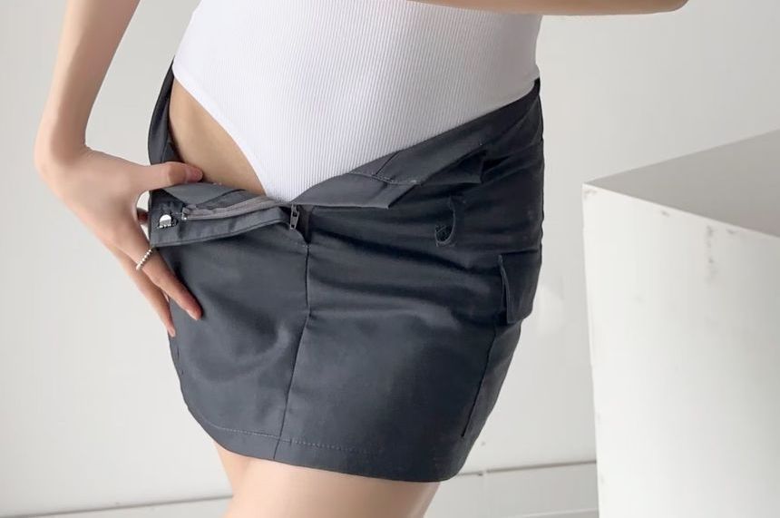 Top Sleeveless Neck Scoop Plain Bodysuit