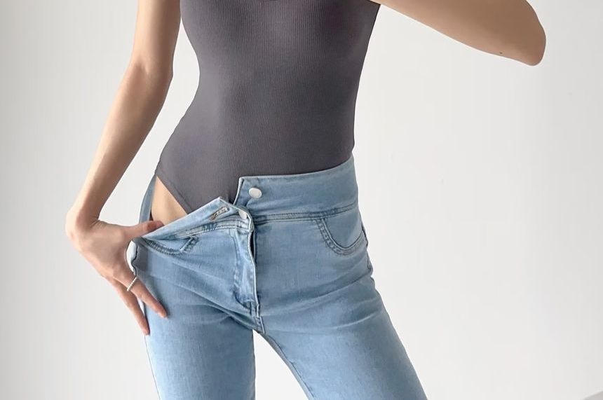 Top Sleeveless Neck Scoop Plain Bodysuit