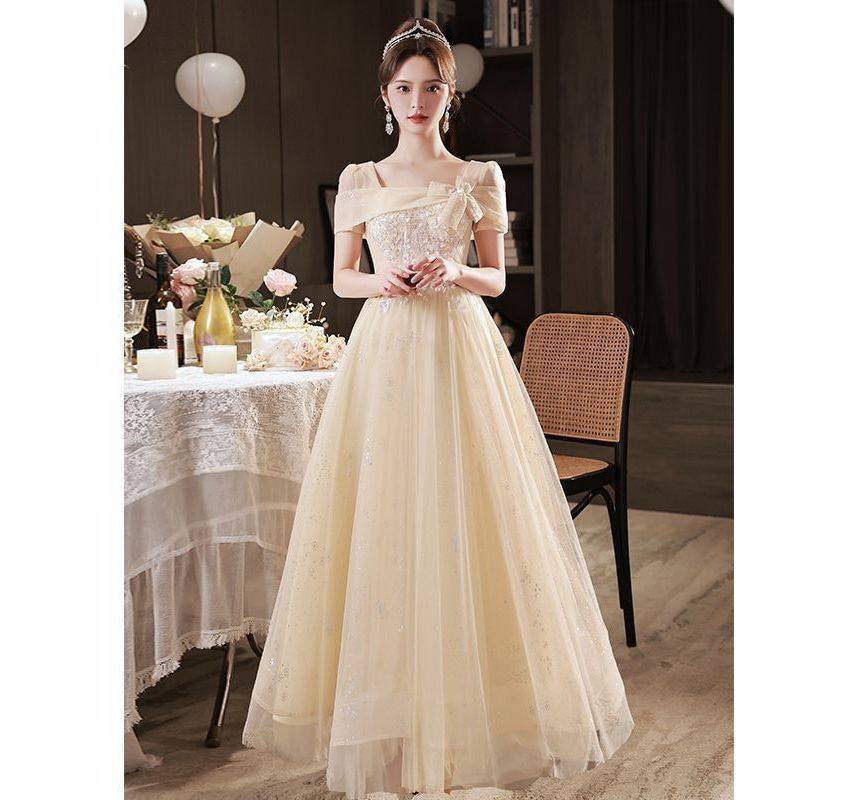 Evening Gown Square Neck A-Line Mesh Short-Sleeve