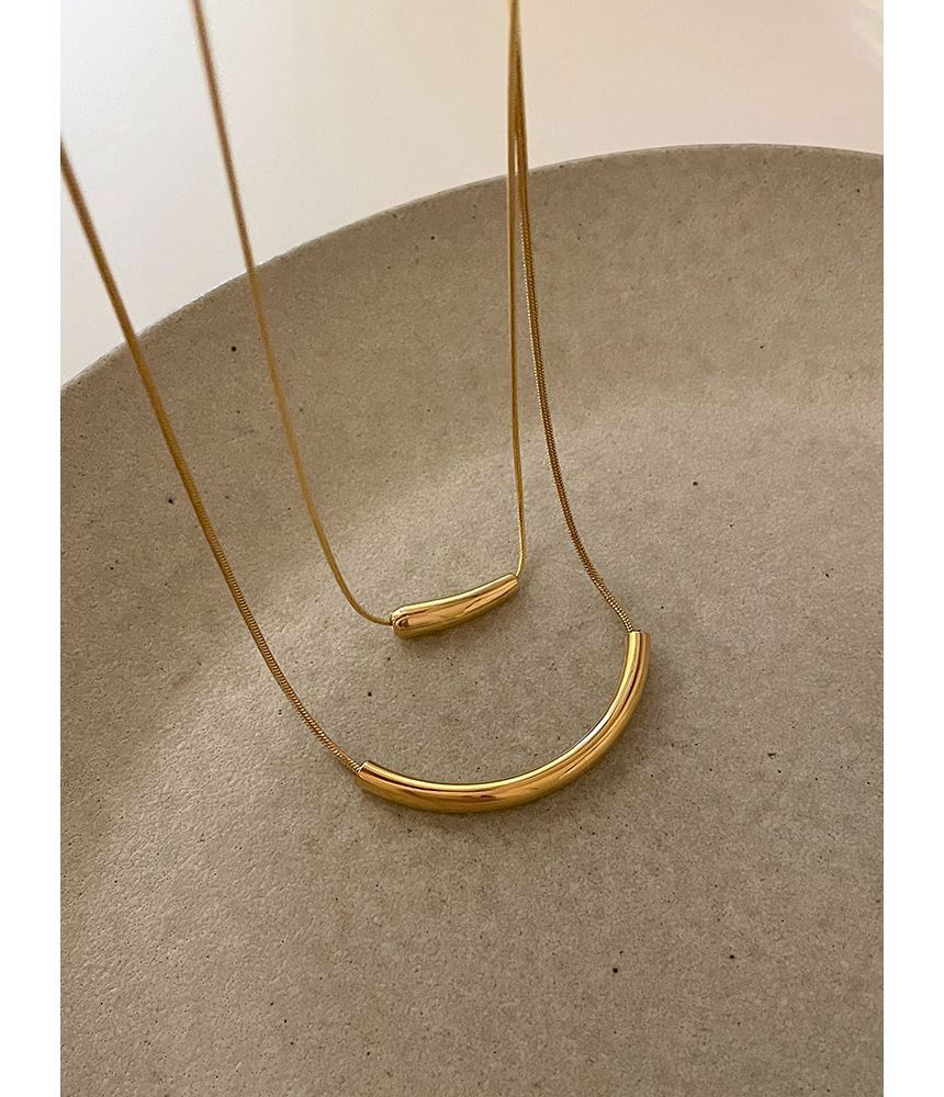 Curve Necklace Pendant