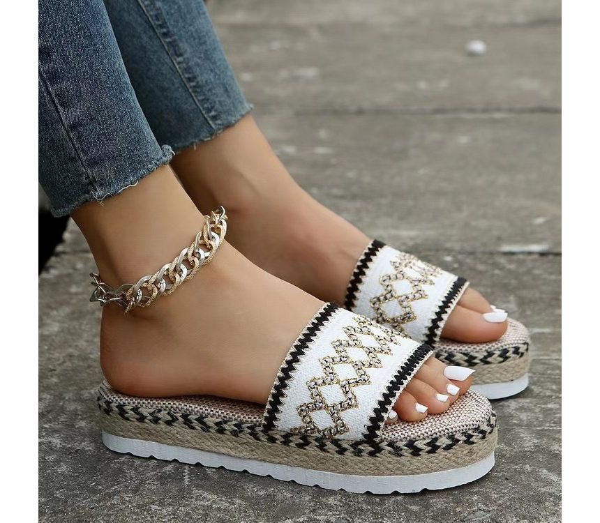 Patterned Platform Sandals Slide