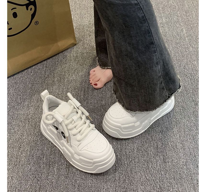 Sneakers Panda Platform Lace-Up Applique