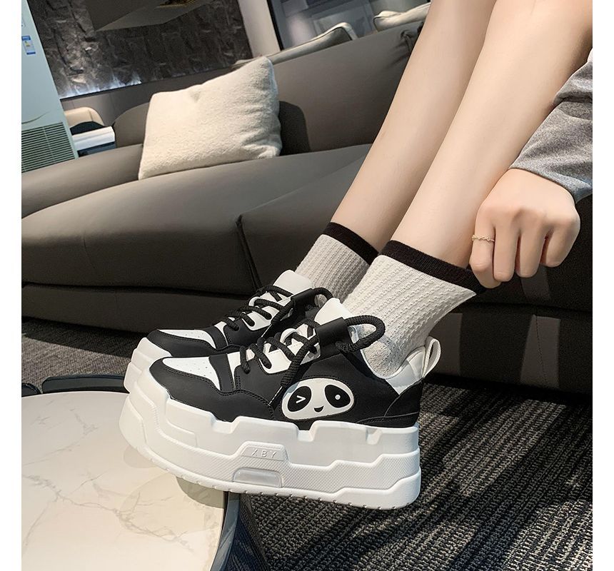 Sneakers Panda Platform Lace-Up Applique