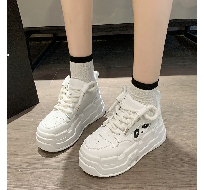 Sneakers Panda Platform Lace-Up Applique