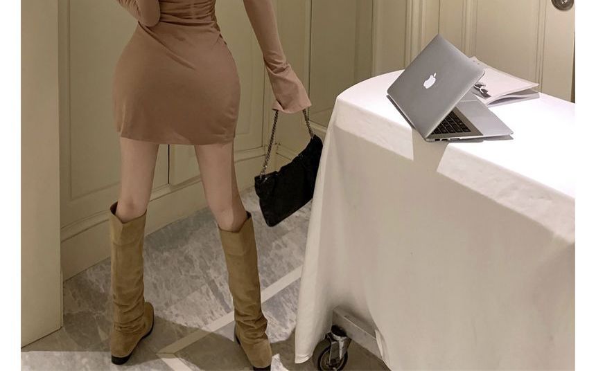 Long-Sleeve Mini Open Neck Sheath Crew Back Plain Dress