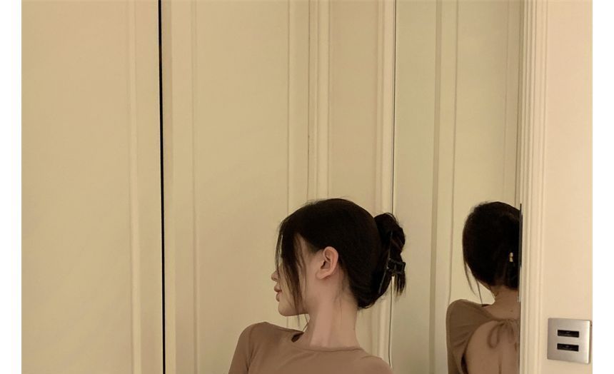 Long-Sleeve Mini Open Neck Sheath Crew Back Plain Dress